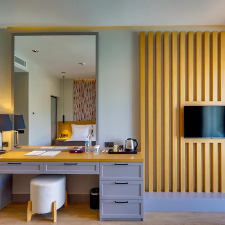 Hotel Celeste Bella Luxury & 4*