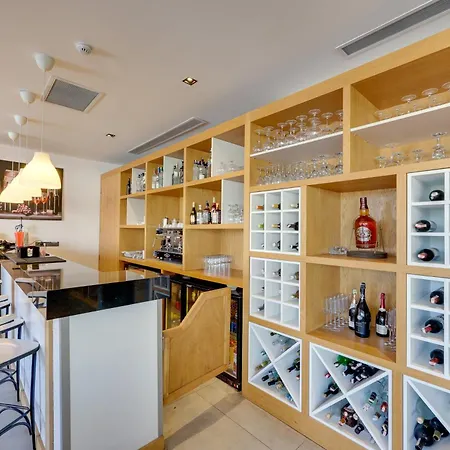 酒店 Celeste Bella Luxury & 图尔古特雷斯