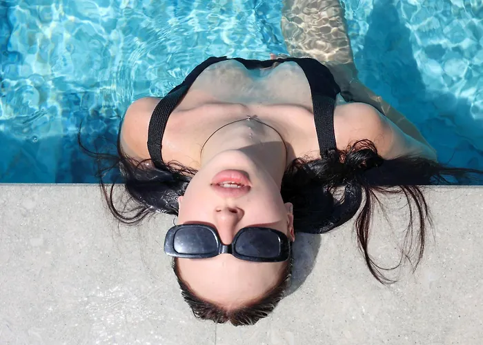 Celeste Bella Luxury & 4*