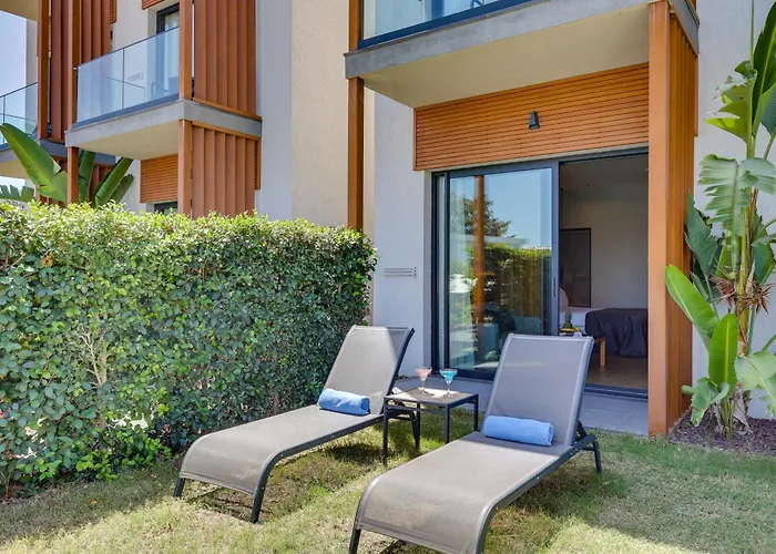 Celeste Bella Luxury & 4*