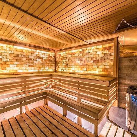 Celeste Bella Luxury & 호텔 오르타켄트