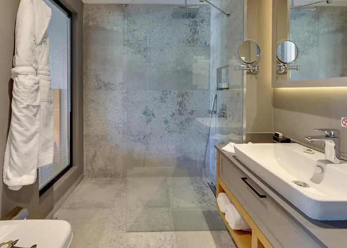 فندق Celeste Bella Luxury &