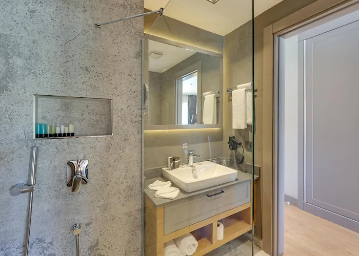 Hotel Celeste Bella Luxury & 4*